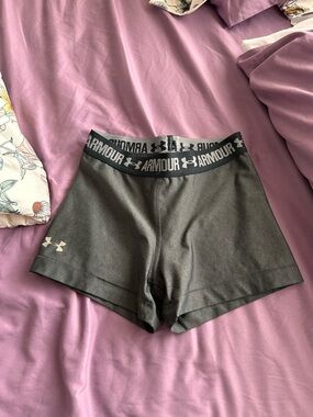 Under Armour Women's Black Elastic-Waist Bike Shorts